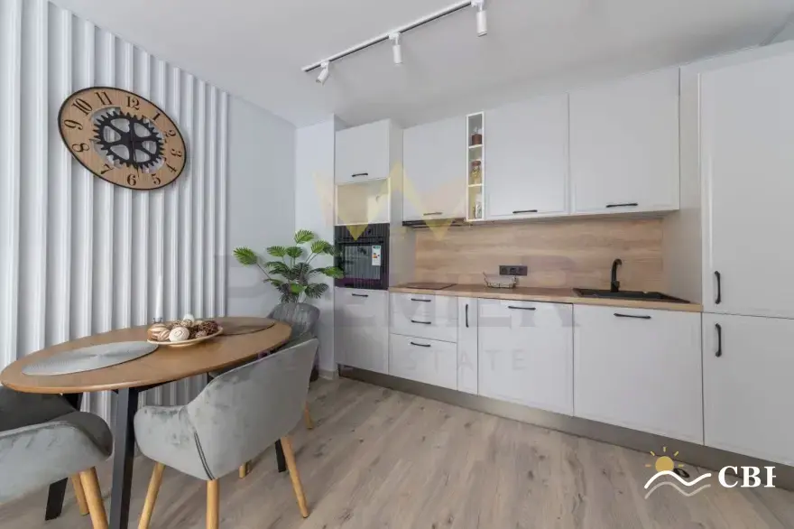 Apartment, 2-room, 76 m², in Varna. Photo 2 of 8. Varna, Black Sea, Bulgaria. Cheap Beach Holiday.