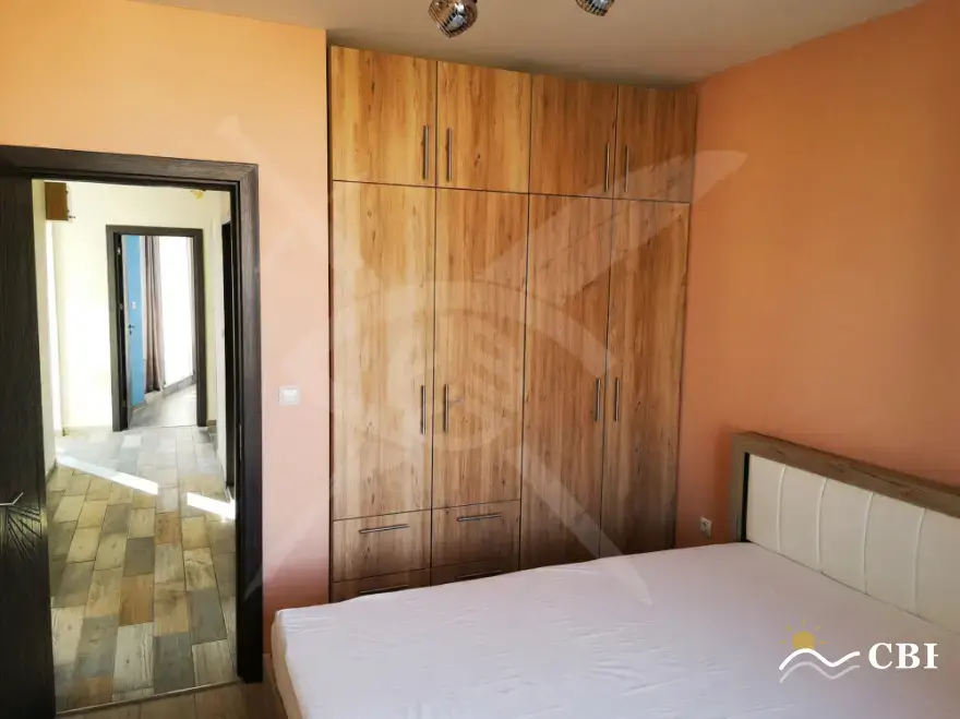 Apartment, 3-room, 80 m², in Burgas. Photo 3 of 5. Burgas, Black Sea, Bulgaria. Cheap Beach Holiday.