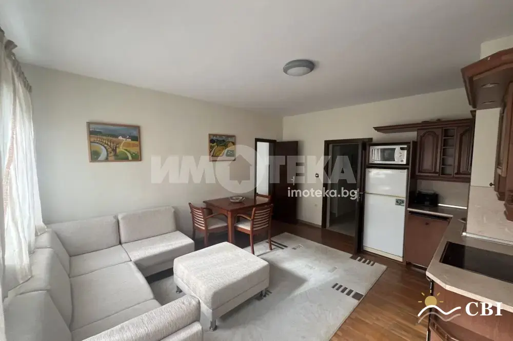 Apartment, 3-room, 90 m², in Varna. Photo 1 of 10. Varna, Black Sea, Bulgaria. Cheap Beach Holiday.