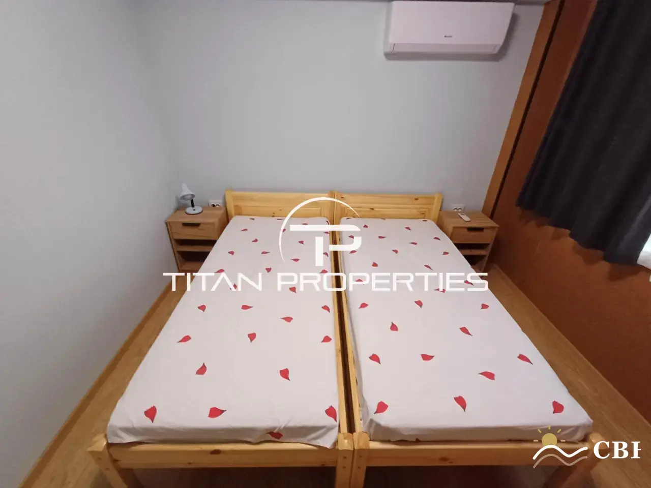 Apartment, 3-room, 80 m², in Burgas. Photo 3 of 8. Burgas, Black Sea, Bulgaria. Cheap Beach Holiday.