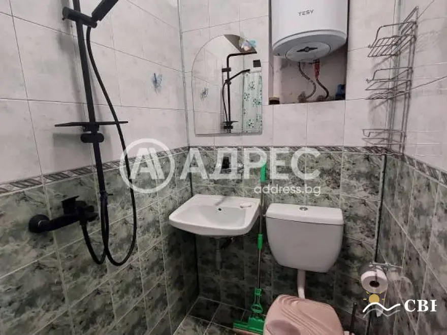 Apartment, 3-room, 75 m², in Burgas. Photo 9 of 10. Burgas, Black Sea, Bulgaria. Cheap Beach Holiday.