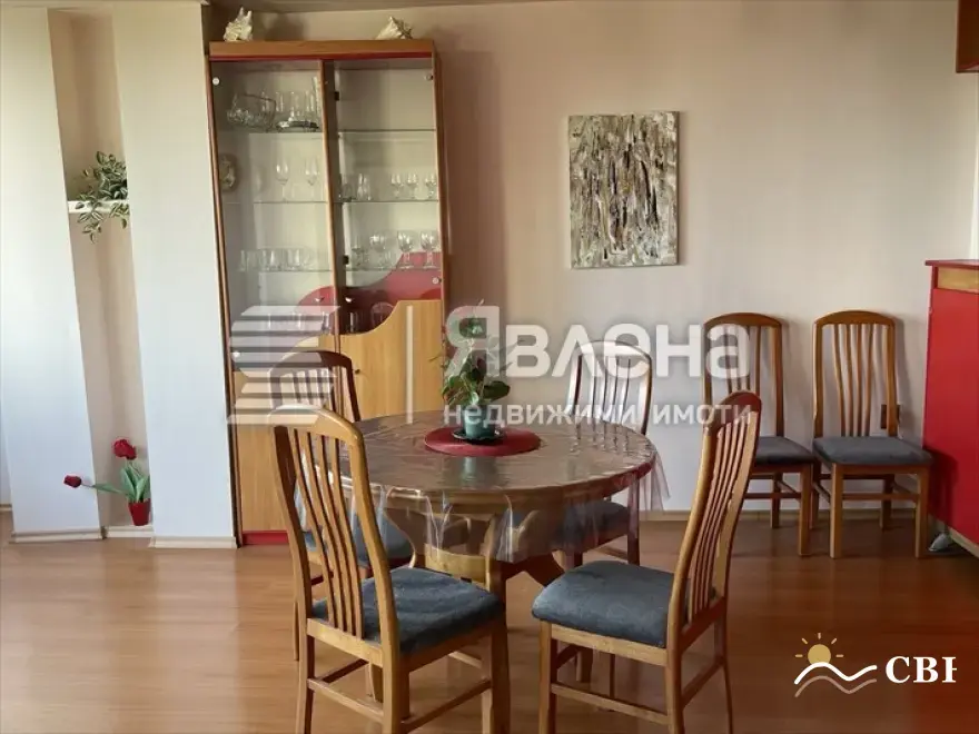 Apartment, 4-room, 120 m², in Varna. Photo 2 of 13. Varna, Black Sea, Bulgaria. Cheap Beach Holiday.