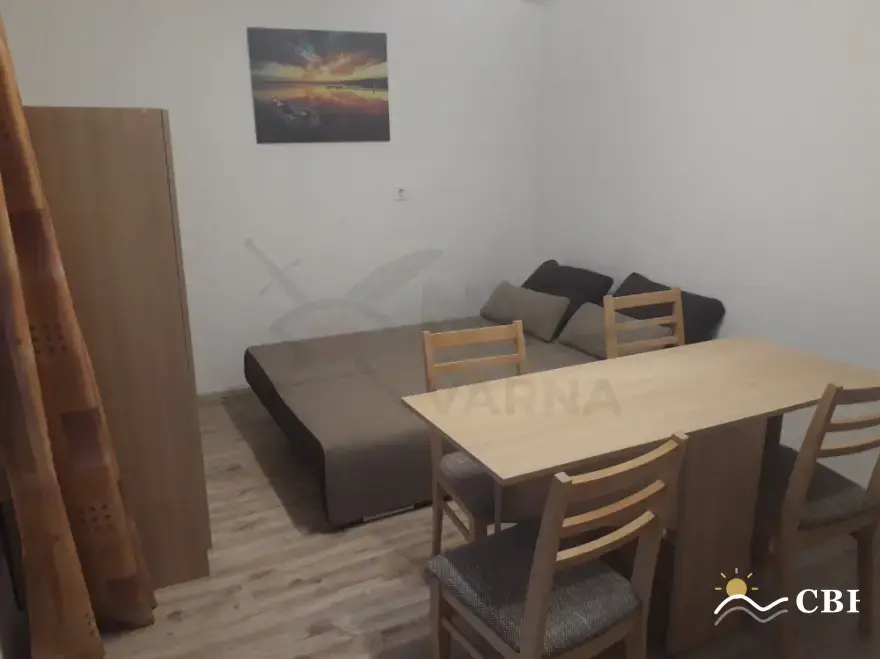 Apartment, 4-room, 100 m², in Varna. Photo 4 of 7. Varna, Black Sea, Bulgaria. Cheap Beach Holiday.