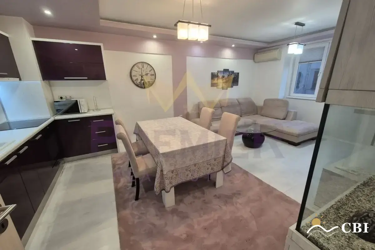 Apartment, 3-room, 85 m², in Varna. Photo 4 of 12. Varna, Black Sea, Bulgaria. Cheap Beach Holiday.