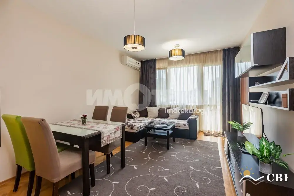 Apartment, 3-room, 90 m², in Varna. Photo 1 of 16. Varna, Black Sea, Bulgaria. Cheap Beach Holiday.