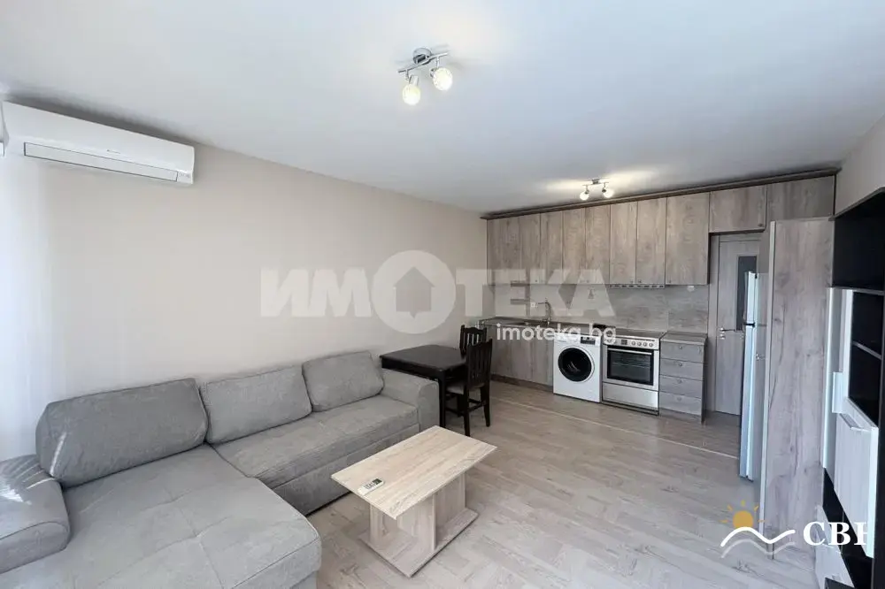Apartment, 1-room, 34 m², in Gradina. Photo 1 of 6. Gradina, Black Sea, Bulgaria. Cheap Beach Holiday.