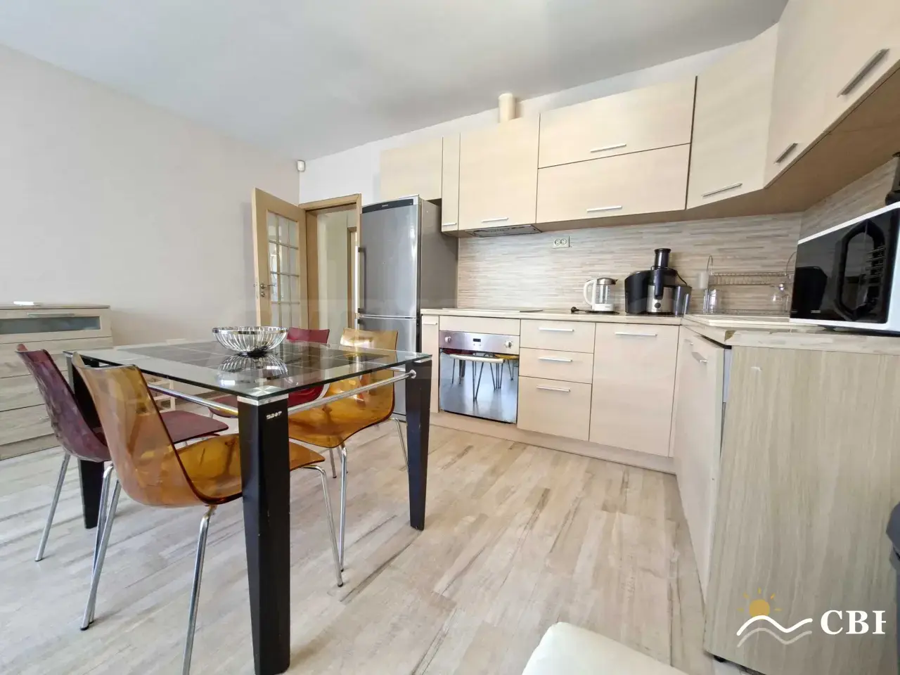 Apartment, 3-room, 98 m², in Varna. Photo 5 of 16. Varna, Black Sea, Bulgaria. Cheap Beach Holiday.