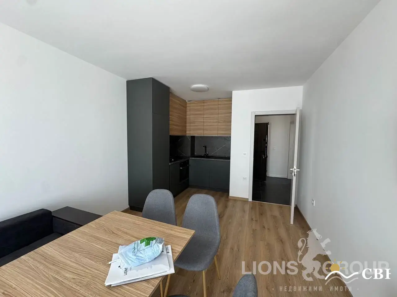 Apartment, 3-room, 86 m², in Varna. Photo 1 of 11. Varna, Black Sea, Bulgaria. Cheap Beach Holiday.