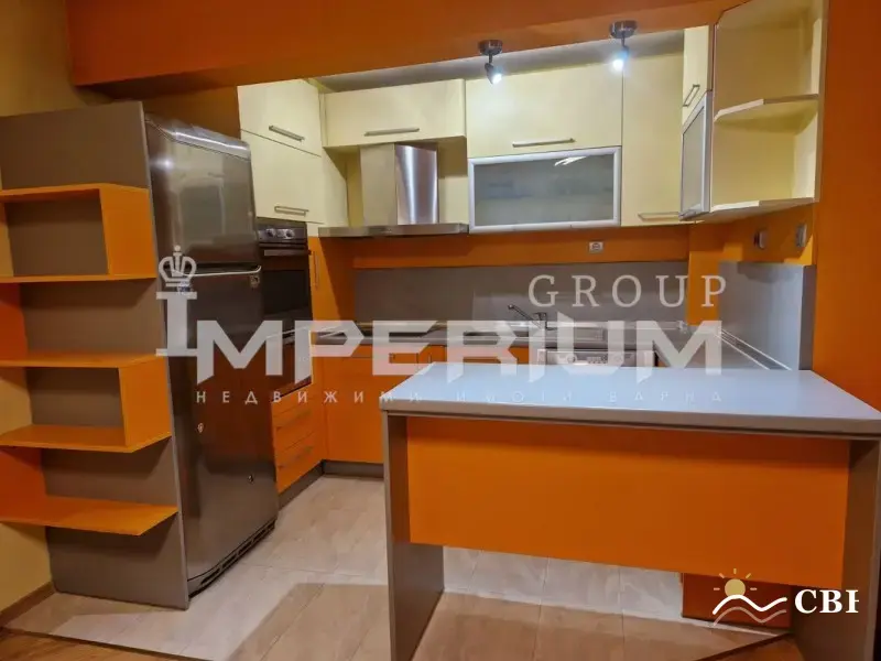 Apartment, 1-room, 25624 m², in Varna. Photo 1 of 12. Varna, Black Sea, Bulgaria. Cheap Beach Holiday.