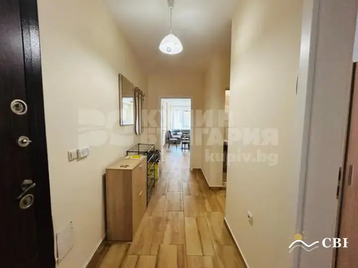 Apartment, 3-room, 120 m², in Varna. Photo 3 of 8. Varna, Black Sea, Bulgaria. Cheap Beach Holiday.