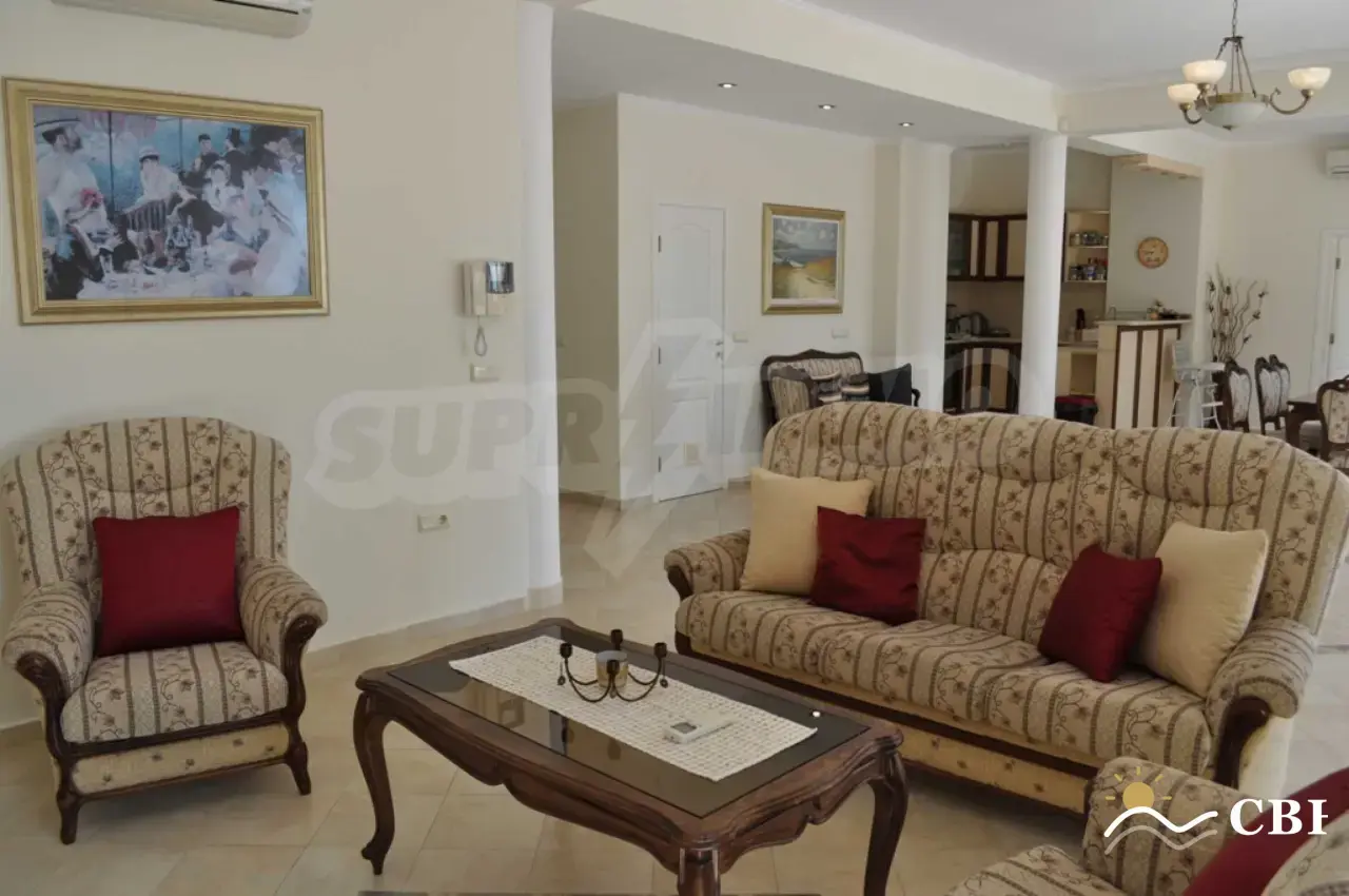 House, 1-room, 257 m², in Balchik. Photo 8 of 16. Balchik, Black Sea, Bulgaria. Cheap Beach Holiday.