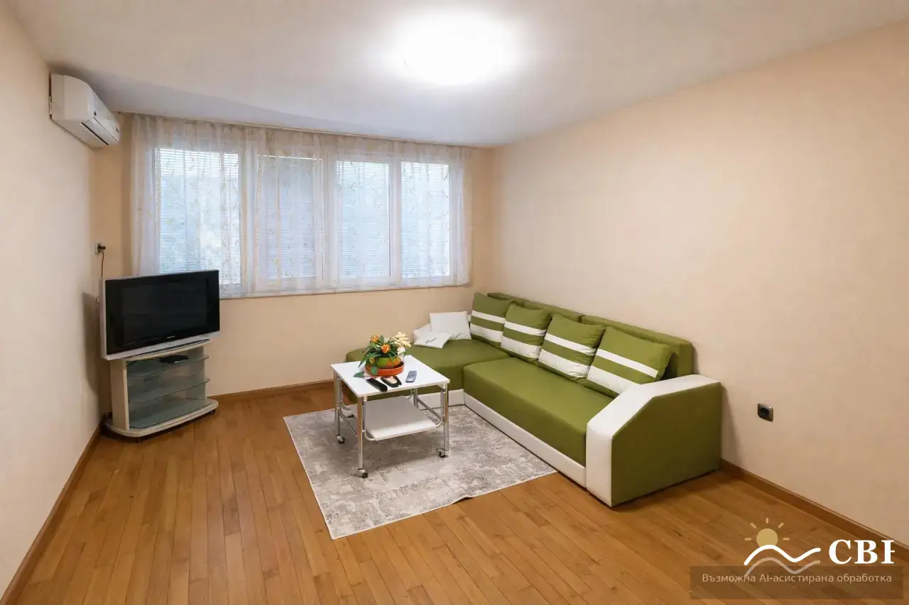 Apartment, 3-room, 80 m², in Varna. Photo 1 of 5. Varna, Black Sea, Bulgaria. Cheap Beach Holiday.