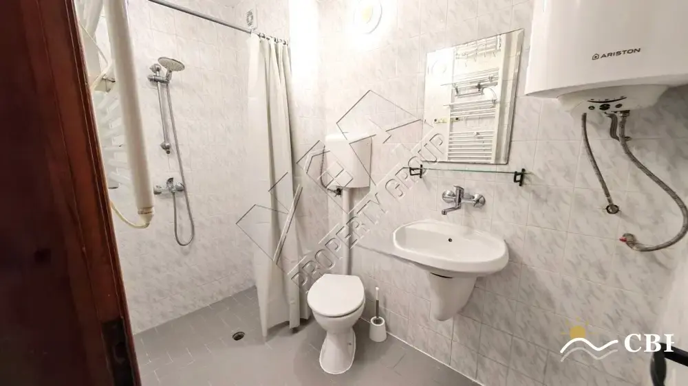 Apartment, 4-room, 125 m², in Pomorie. Photo 9 of 12. Pomorie, Black Sea, Bulgaria. Cheap Beach Holiday.