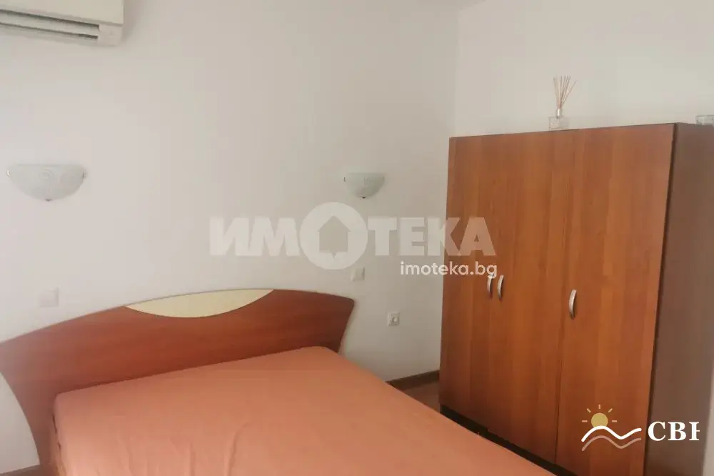 Apartment, 2-room, 65 m², in Burgas. Photo 1 of 11. Burgas, Black Sea, Bulgaria. Cheap Beach Holiday.