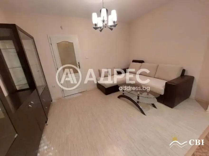 Apartment, 3-room, 110 m², in Burgas. Photo 3 of 10. Burgas, Black Sea, Bulgaria. Cheap Beach Holiday.