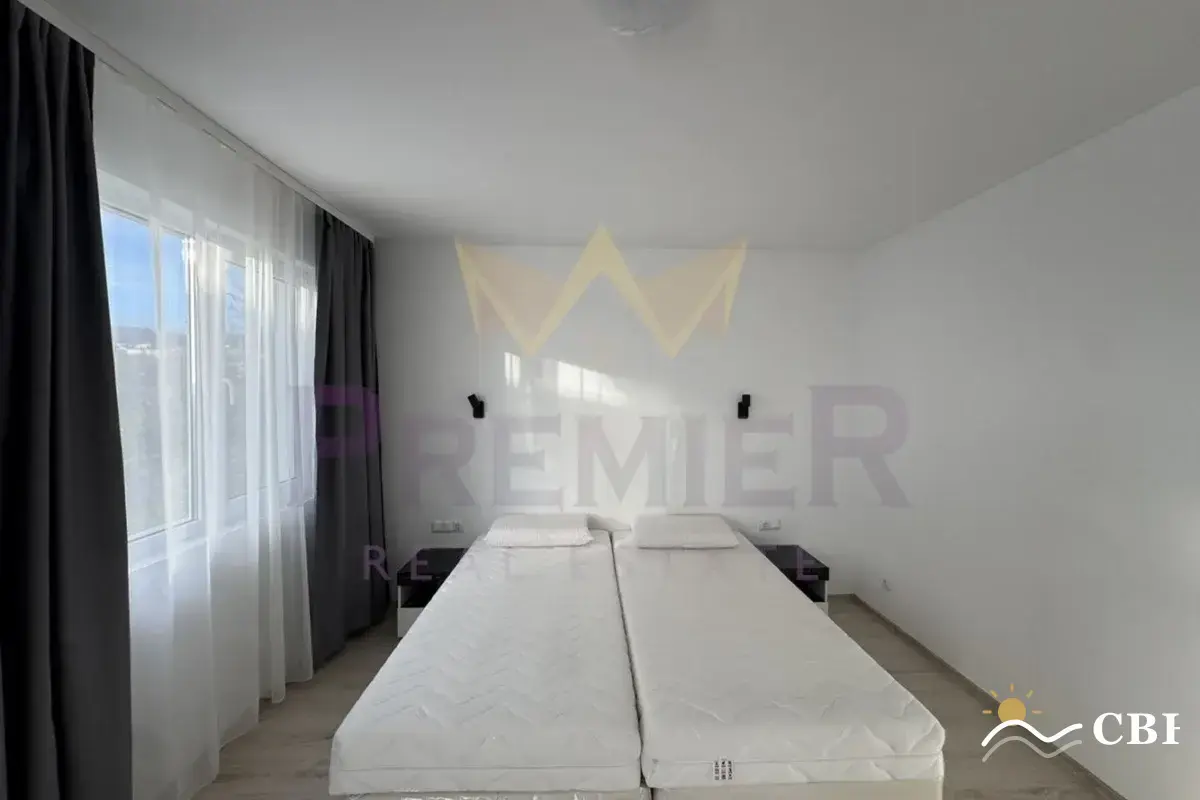 Apartment, 3-room, 100 m², in Izgrev. Photo 4 of 12. Izgrev, Black Sea, Bulgaria. Cheap Beach Holiday.