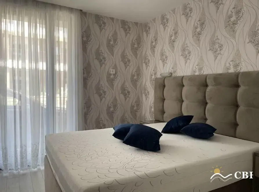 Apartment, 2-room, 80 m², in Sarafovo. Photo 1 of 7. Sarafovo, Black Sea, Bulgaria. Cheap Beach Holiday.