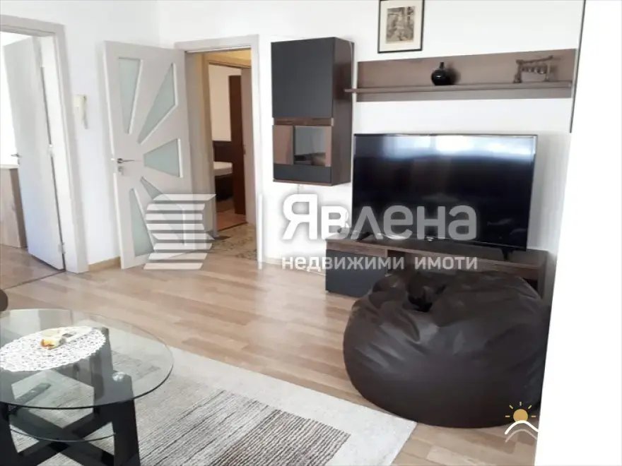 Apartment, 3-room, 110 m², in Varna. Photo 3 of 14. Varna, Black Sea, Bulgaria. Cheap Beach Holiday.