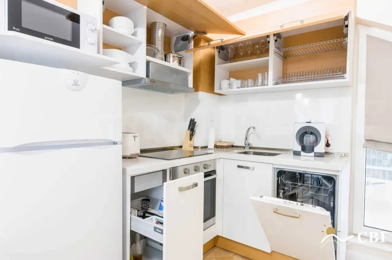 Apartment, 1-room, 110 m², in Varna. Photo 9 of 16. Varna, Black Sea, Bulgaria. Cheap Beach Holiday.