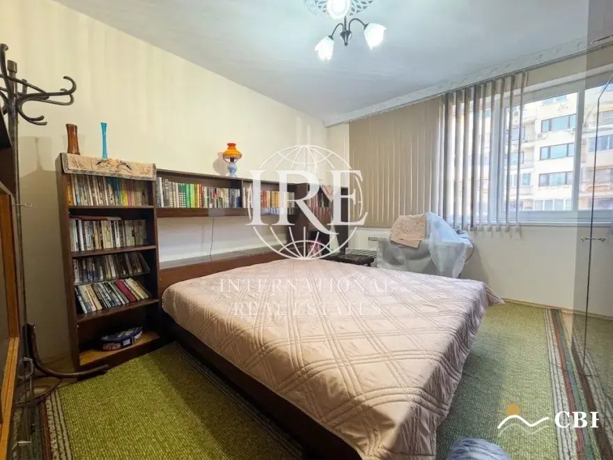 Apartment, 4-room, 100 m², in Varna. Photo 4 of 11. Varna, Black Sea, Bulgaria. Cheap Beach Holiday.
