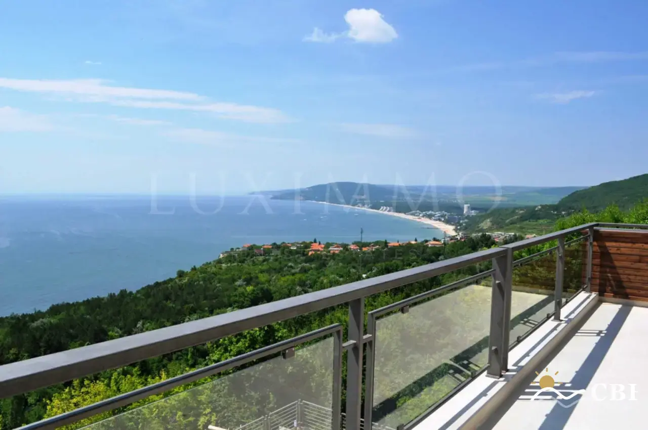 House, 1-room, 350 m², in Obrochishte. Photo 5 of 16. Obrochishte, Black Sea, Bulgaria. Cheap Beach Holiday.