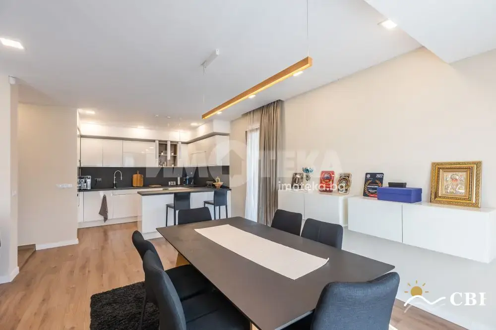 Apartment, 1-room, 233 m², in Varna. Photo 3 of 16. Varna, Black Sea, Bulgaria. Cheap Beach Holiday.