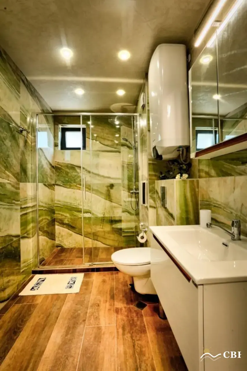 Apartment, 3-room, 108 m², in Varna. Photo 3 of 7. Varna, Black Sea, Bulgaria. Cheap Beach Holiday.