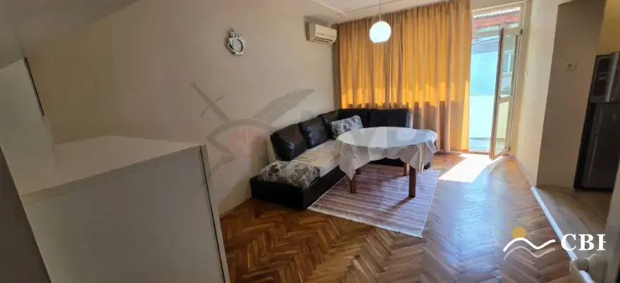 Apartment, 3-room, 90 m², in Varna. Photo 4 of 7. Varna, Black Sea, Bulgaria. Cheap Beach Holiday.