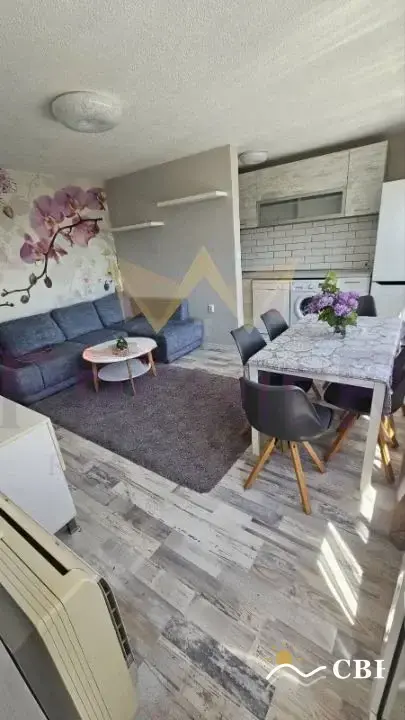 Apartment, 2-room, 65 m², in Varna. Photo 2 of 11. Varna, Black Sea, Bulgaria. Cheap Beach Holiday.