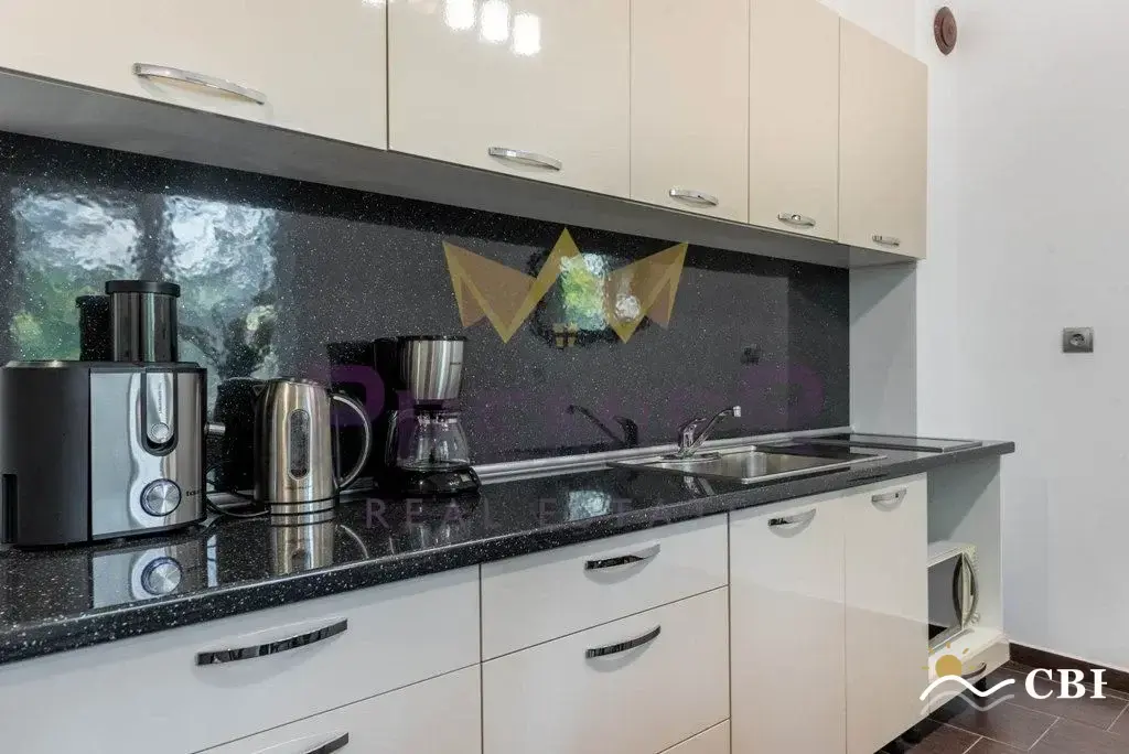 Apartment, 3-room, 110 m², in Varna. Photo 5 of 16. Varna, Black Sea, Bulgaria. Cheap Beach Holiday.