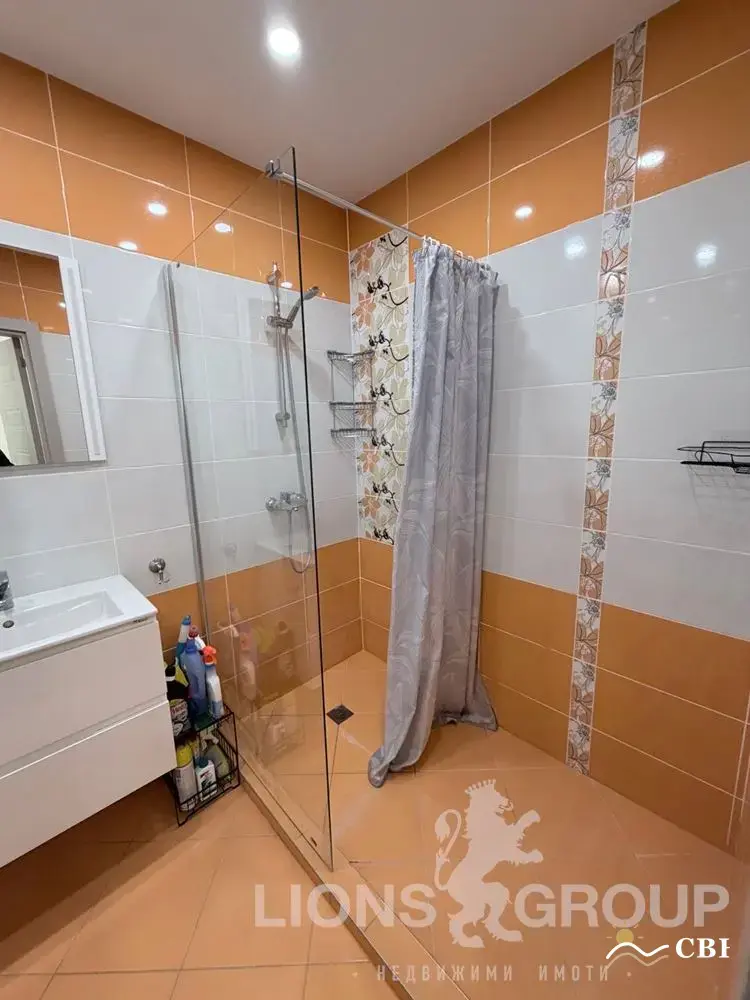 Apartment, 2-room, 77 m², in St. St. Konstantin and Elena. Photo 9 of 11. St. St. Konstantin and Elena, Black Sea, Bulgaria. Cheap Beach Holiday.