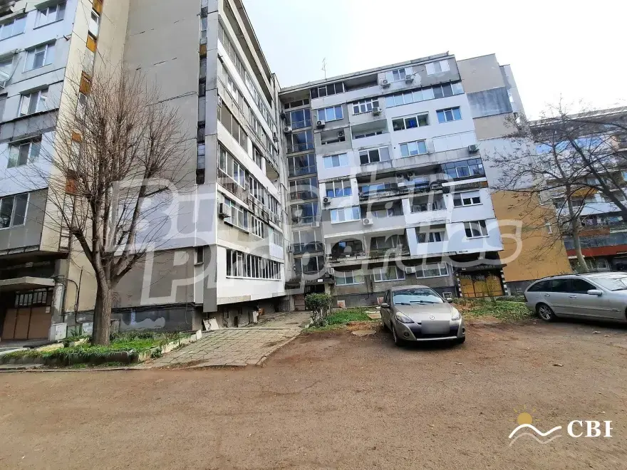 Apartment, 3-room, 66 m², in Burgas. Photo 5 of 16. Burgas, Black Sea, Bulgaria. Cheap Beach Holiday.