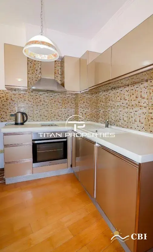 Apartment, 3-room, 130 m², in St. St. Konstantin and Elena. Photo 3 of 11. St. St. Konstantin and Elena, Black Sea, Bulgaria. Cheap Beach Holiday.