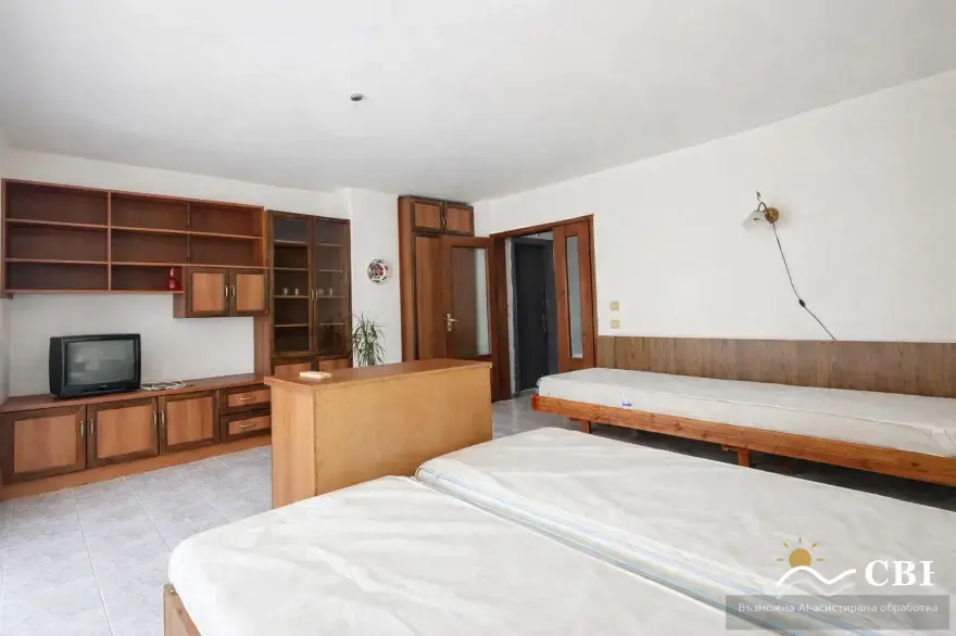Apartment, 3-room, 80 m², in Varna. Photo 4 of 5. Varna, Black Sea, Bulgaria. Cheap Beach Holiday.