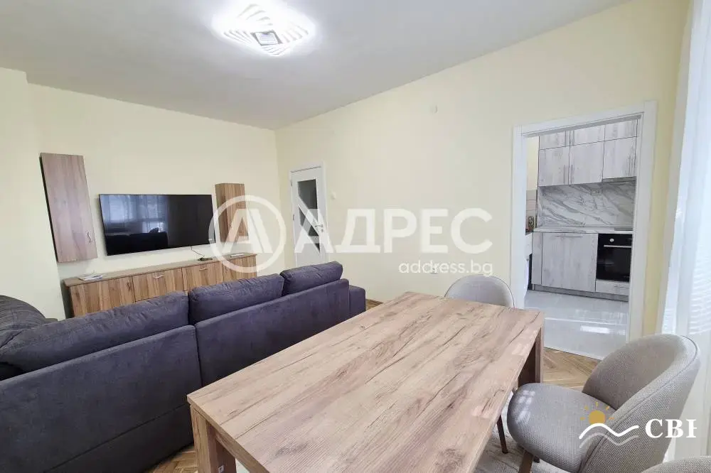 Apartment, 3-room, 80 m², in Varna. Photo 3 of 16. Varna, Black Sea, Bulgaria. Cheap Beach Holiday.
