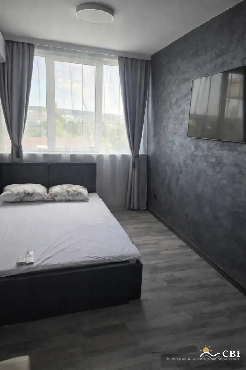 Apartment, 3-room, 100 m², in Varna. Photo 4 of 6. Varna, Black Sea, Bulgaria. Cheap Beach Holiday.