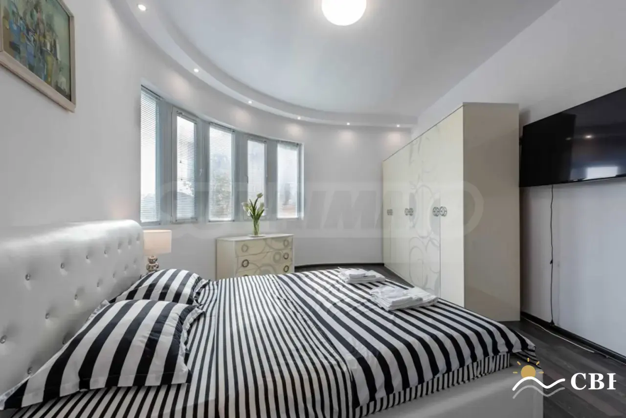Apartment, 3-room, 110 m², in Varna. Photo 9 of 16. Varna, Black Sea, Bulgaria. Cheap Beach Holiday.