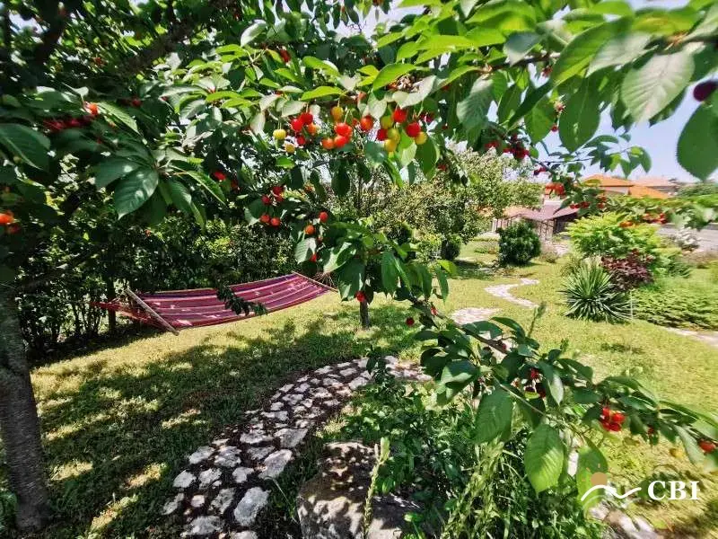 House, 8-room, 420 m², in Sunny Beach. Photo 3 of 16. Sunny Beach, Black Sea, Bulgaria. Cheap Beach Holiday.