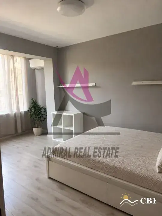 House, 1-room, 120 m², in Vinitsa. Photo 7 of 9. Vinitsa, Black Sea, Bulgaria. Cheap Beach Holiday.