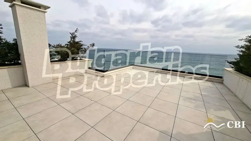 Apartment, 4-room, 130 m², in Gradina. Photo 1 of 16. Gradina, Black Sea, Bulgaria. Cheap Beach Holiday.