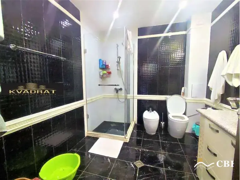 Apartment, 3-room, 140 m², in Varna. Photo 3 of 14. Varna, Black Sea, Bulgaria. Cheap Beach Holiday.