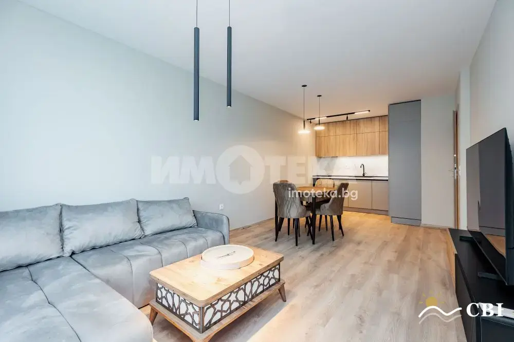 Apartment, 2-room, 70 m², in Varna. Photo 2 of 16. Varna, Black Sea, Bulgaria. Cheap Beach Holiday.