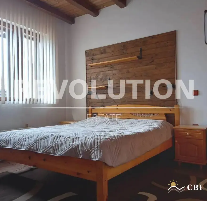 House, 1-room, 95 m², in Vinitsa. Photo 2 of 6. Vinitsa, Black Sea, Bulgaria. Cheap Beach Holiday.
