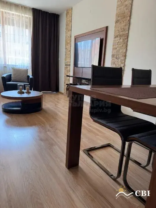Apartment, 3-room, 96 m², in Varna. Photo 4 of 5. Varna, Black Sea, Bulgaria. Cheap Beach Holiday.