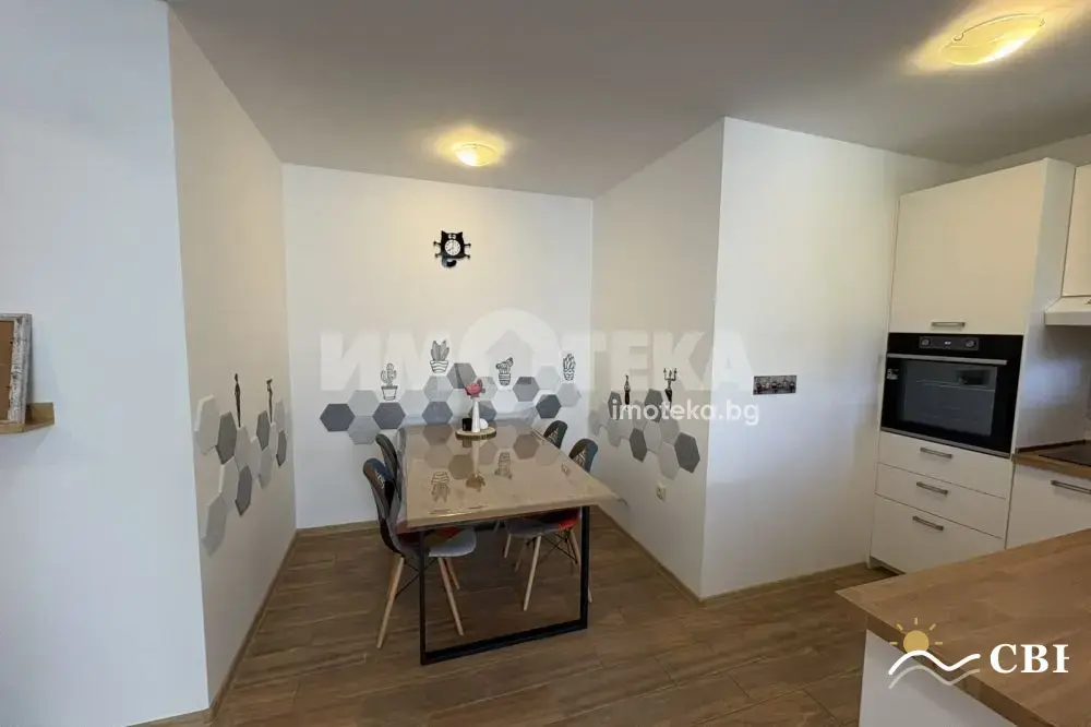 Apartment, 2-room, 70 m², in Varna. Photo 3 of 12. Varna, Black Sea, Bulgaria. Cheap Beach Holiday.