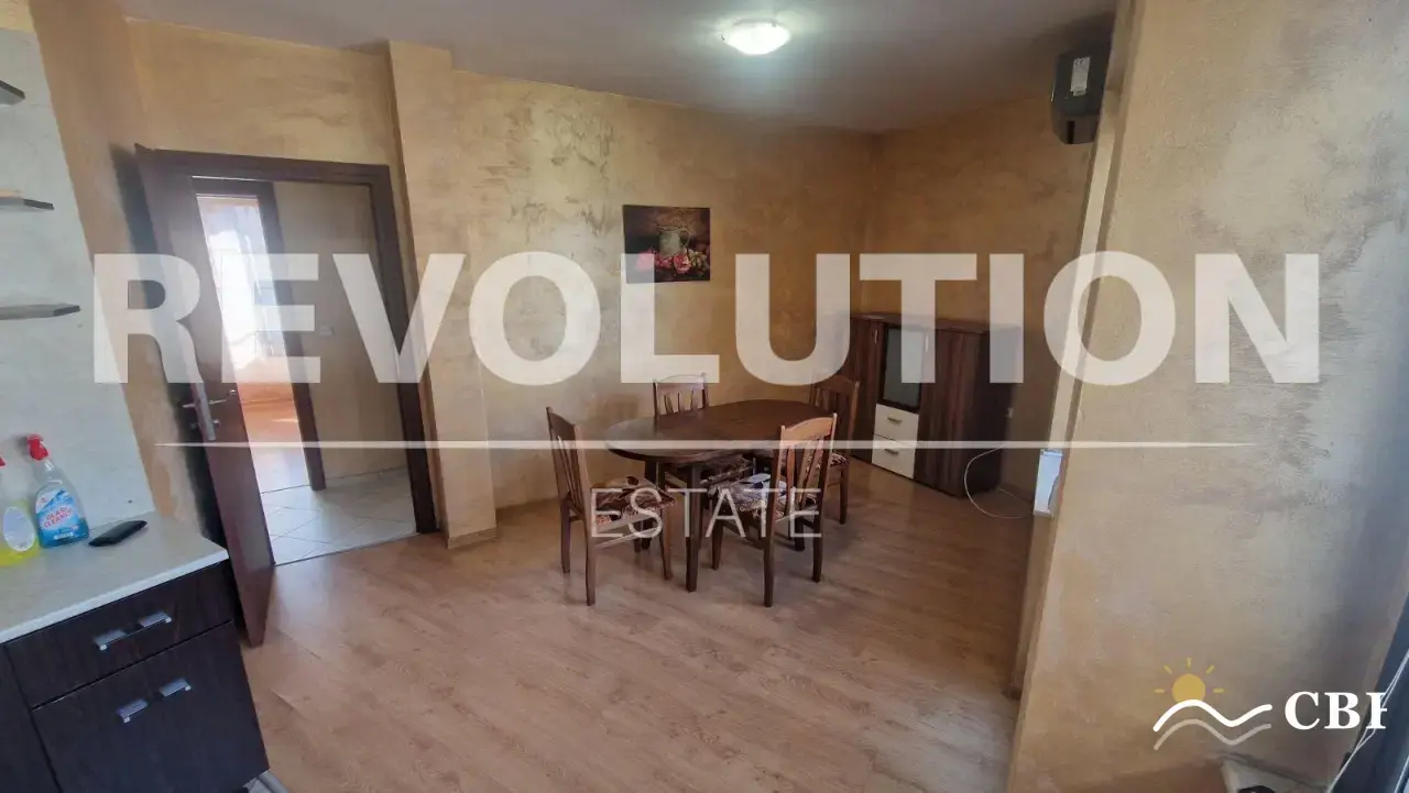 Apartment, 3-room, 70 m², in Varna. Photo 3 of 9. Varna, Black Sea, Bulgaria. Cheap Beach Holiday.