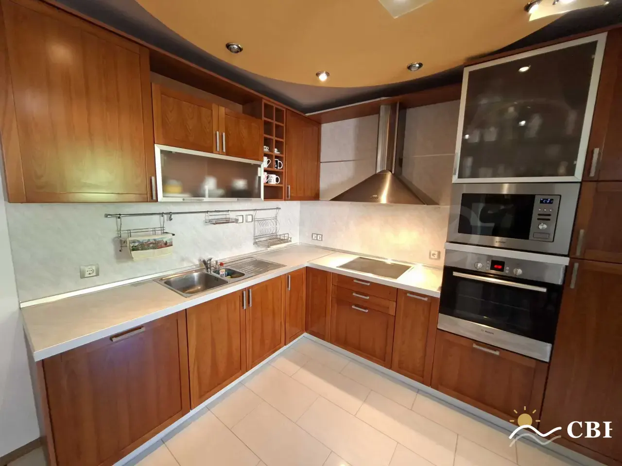 Apartment, 4-room, 115 m², in Varna. Photo 4 of 16. Varna, Black Sea, Bulgaria. Cheap Beach Holiday.