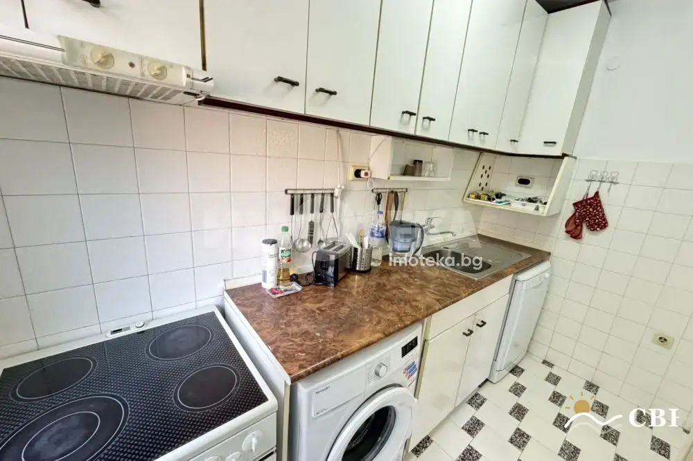 Apartment, 3-room, 100 m², in Varna. Photo 7 of 16. Varna, Black Sea, Bulgaria. Cheap Beach Holiday.