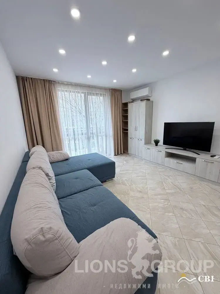 Apartment, 2-room, 77 m², in St. St. Konstantin and Elena. Photo 1 of 11. St. St. Konstantin and Elena, Black Sea, Bulgaria. Cheap Beach Holiday.