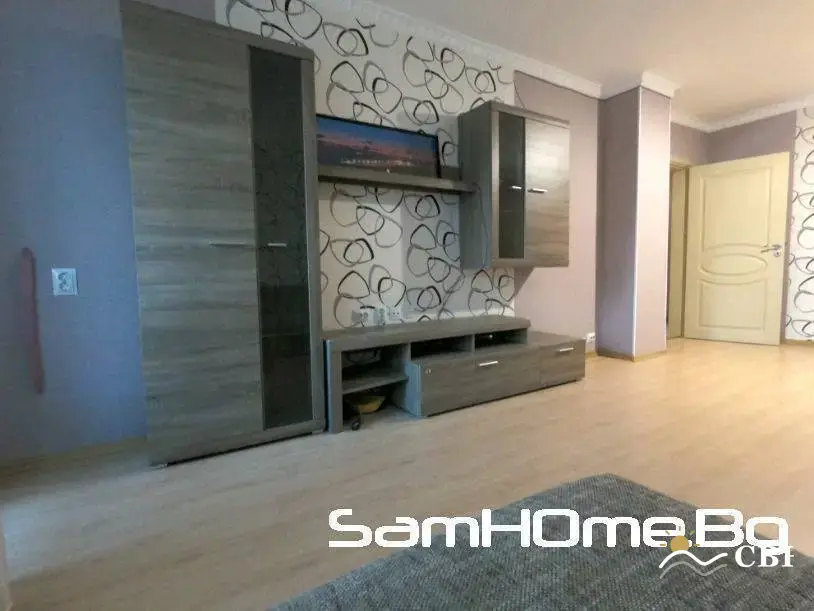 Apartment, 1-room, 70 m², in Varna. Photo 2 of 8. Varna, Black Sea, Bulgaria. Cheap Beach Holiday.